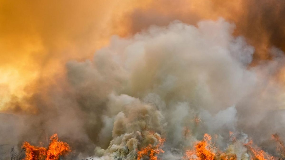 Rising Fires Threaten Clean Air Targets Rising Fires Threaten Clean Air Targets - clean air