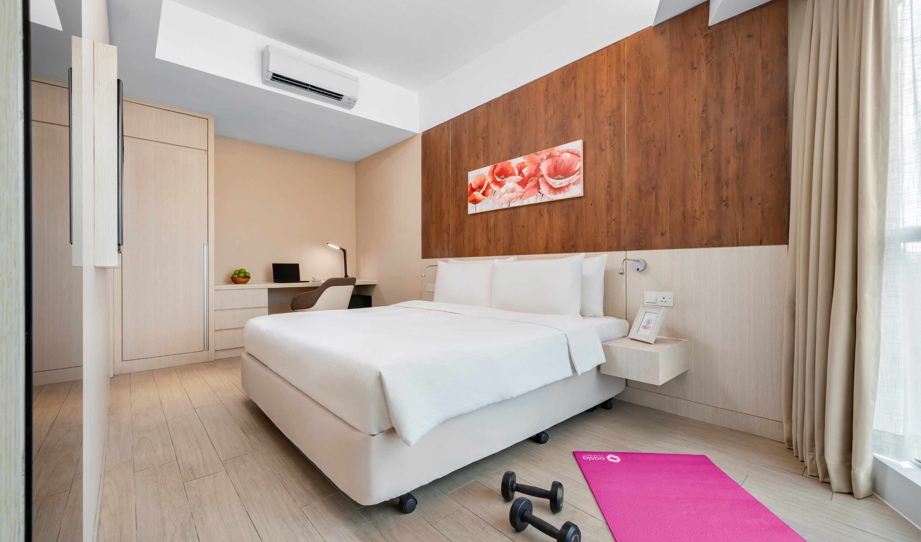How Singapore Homebuyers Can Choose Between a Move-In-Ready Condo and a Renovation Project