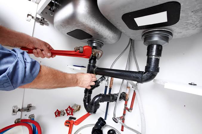 Managing Your Home Plumbing: A Guide for Residents in Eugene, Oregon