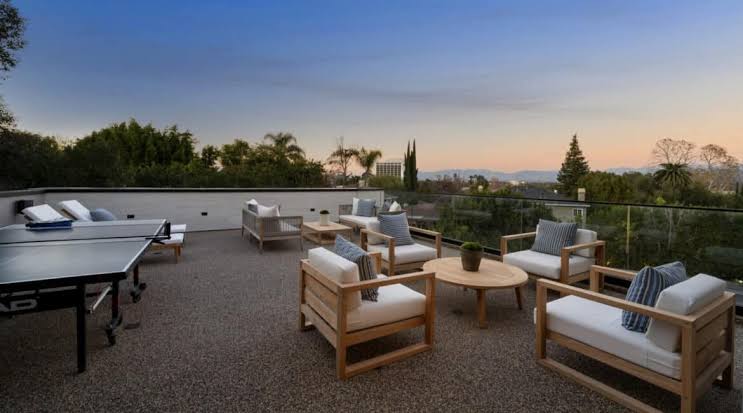 Choosing Patio Furniture Shops in Sarasota to Enhance Your Outdoor Living Space