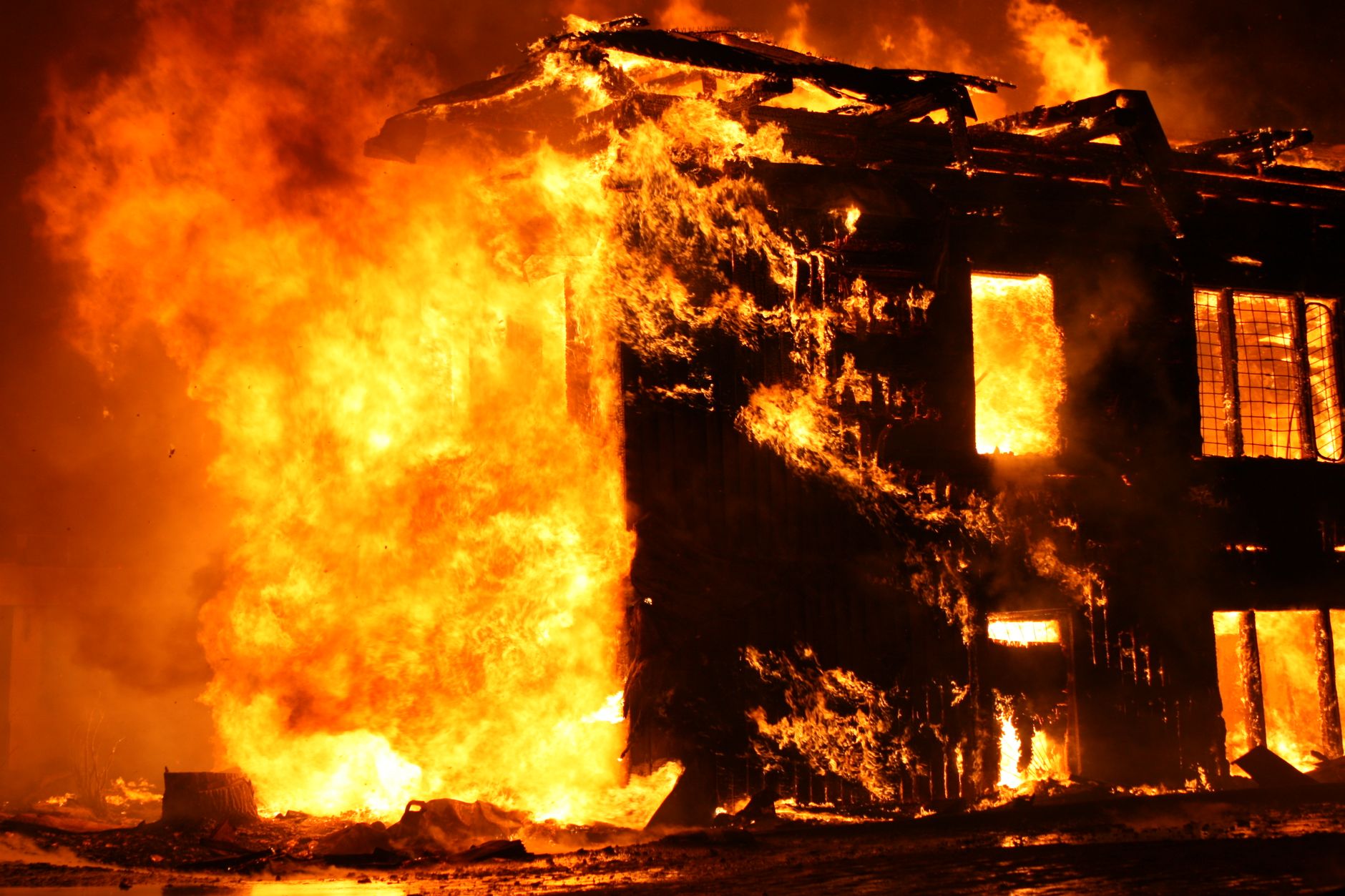 Local Man Saves Family from Burning Building