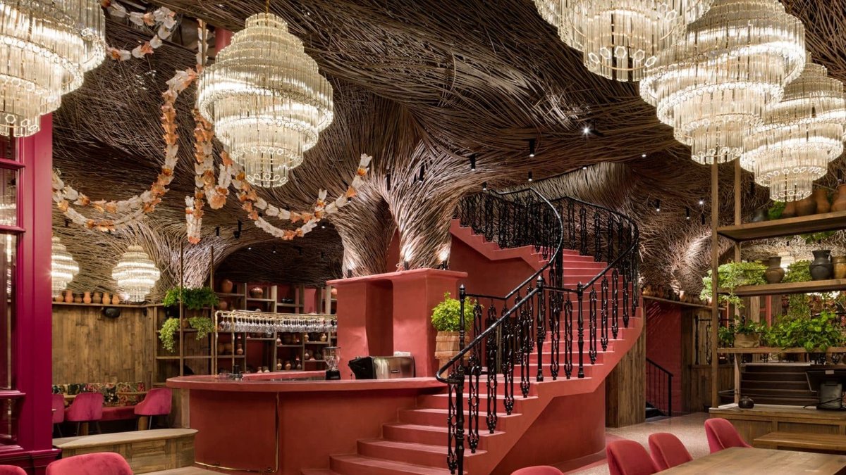 Grapevines and Bessarabian Craft Shape Mamaliga’s Immersive Dining Space