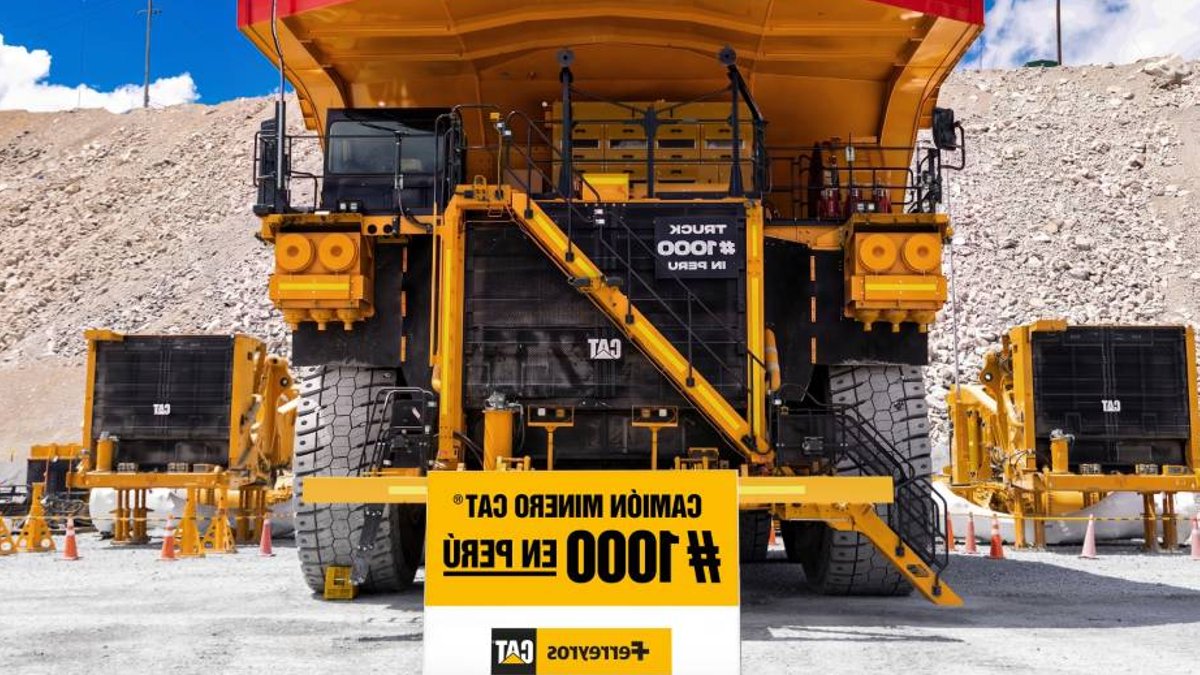 Peru receives 1,000th Caterpillar mining truck milestone