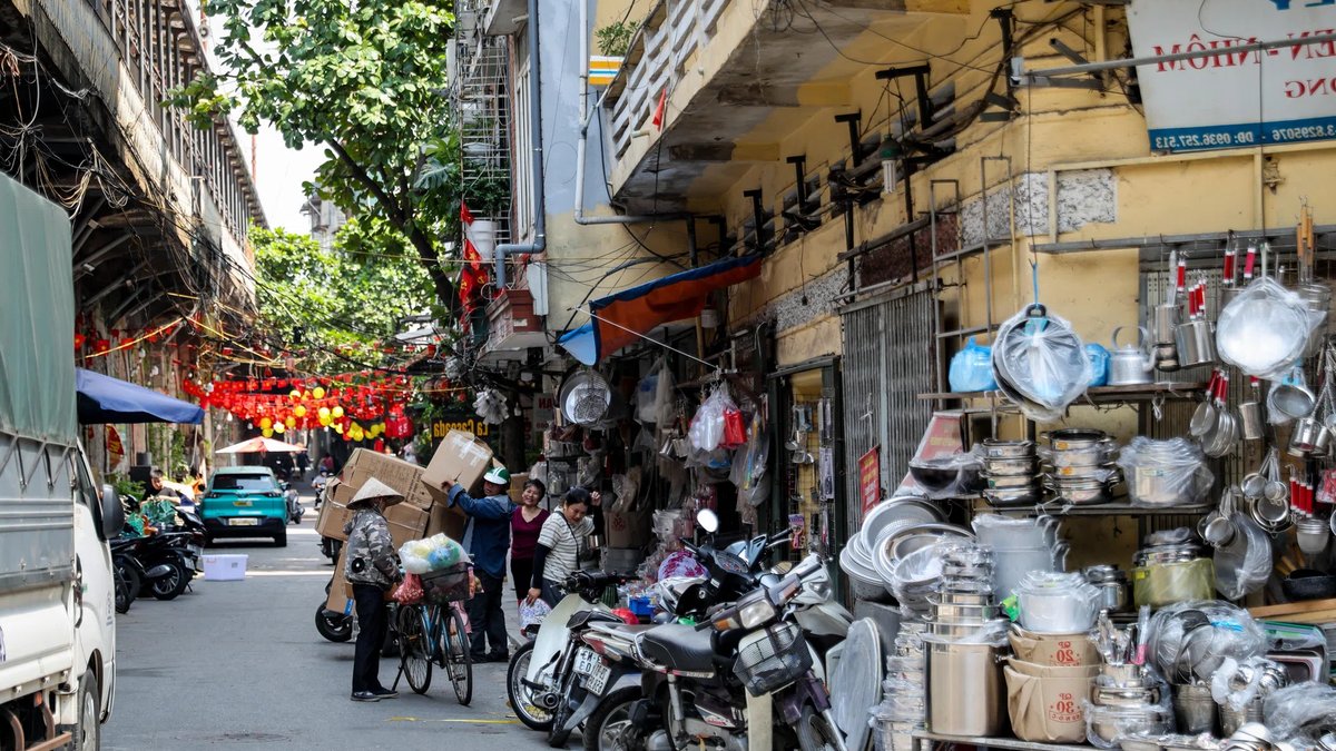 Vietnam’s outsourcing edge fades as AI changes client priorities Vietnam’s outsourcing edge fades as AI changes client priorities - vietnam ai outsourcing