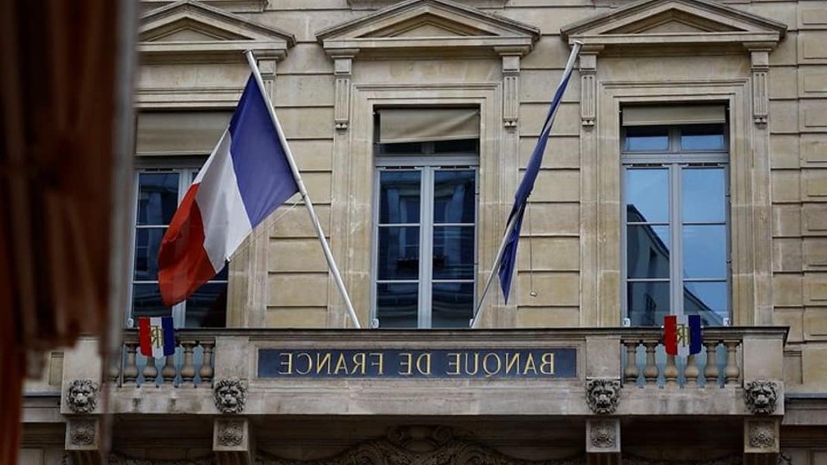 France borrowing costs surge to new highs - france bond yields