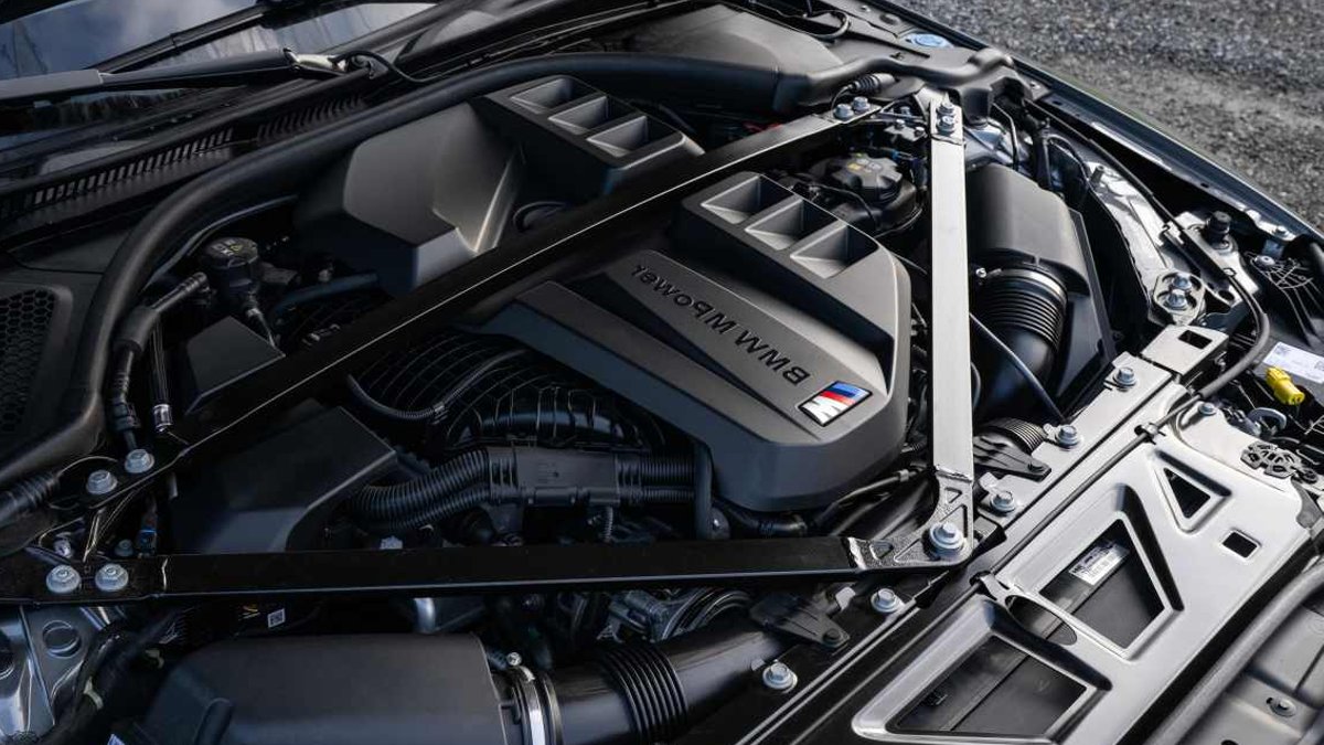 BMW saves six cylinder petrol engine - six cylinder petrol engine