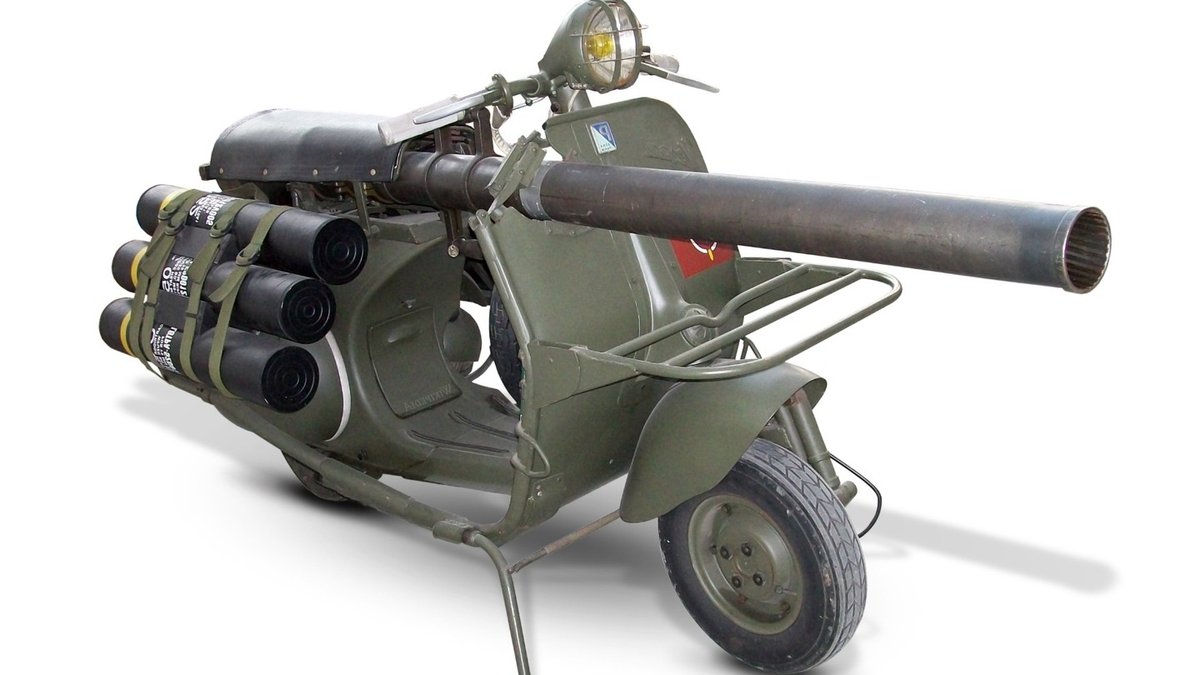 French Army uses Vespa war scooter - war scooter