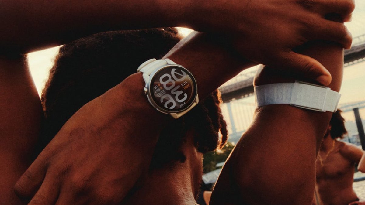 Coros Pace 4 Pro Delivers Premium Specs Without Premium Cost Coros Pace 4 Pro Delivers Premium Specs Without Premium Cost - premium smartwatch