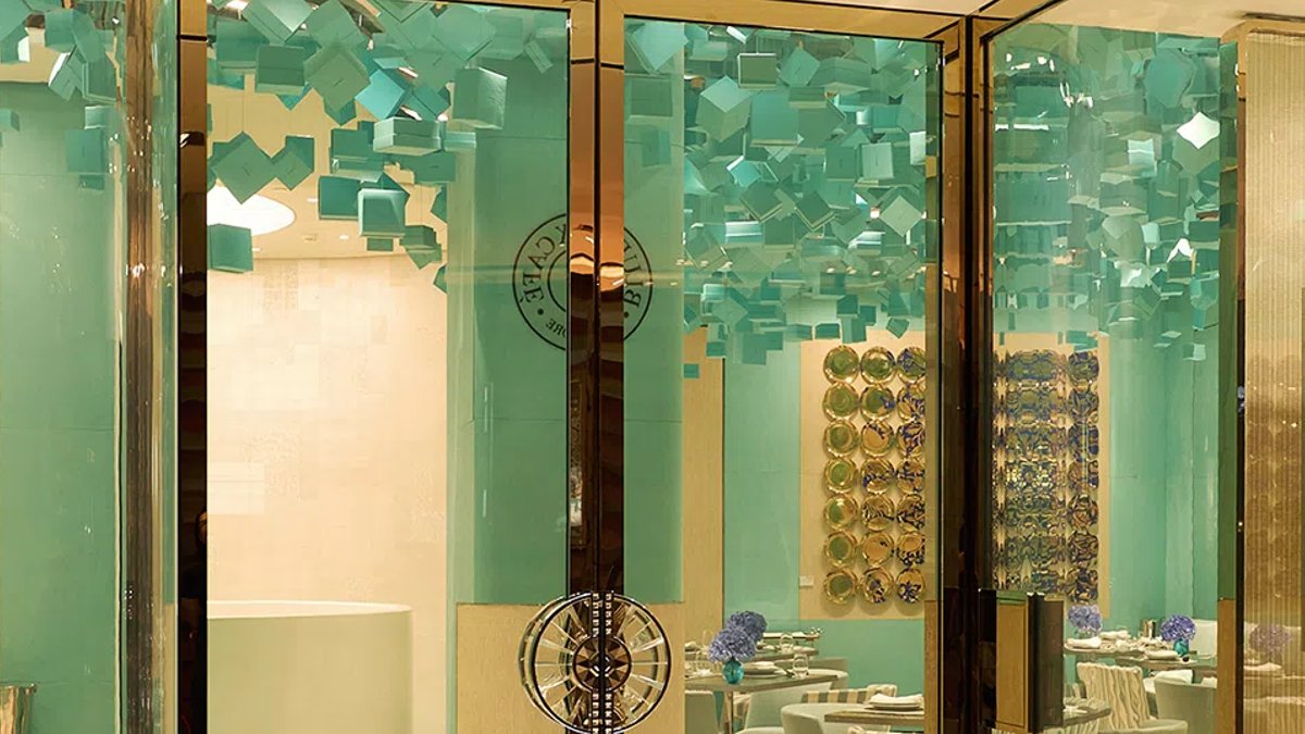 Tiffany & Co. Opens Blue Box Café in Singapore Tiffany & Co. Opens Blue Box Café in Singapore - tiffany blue box