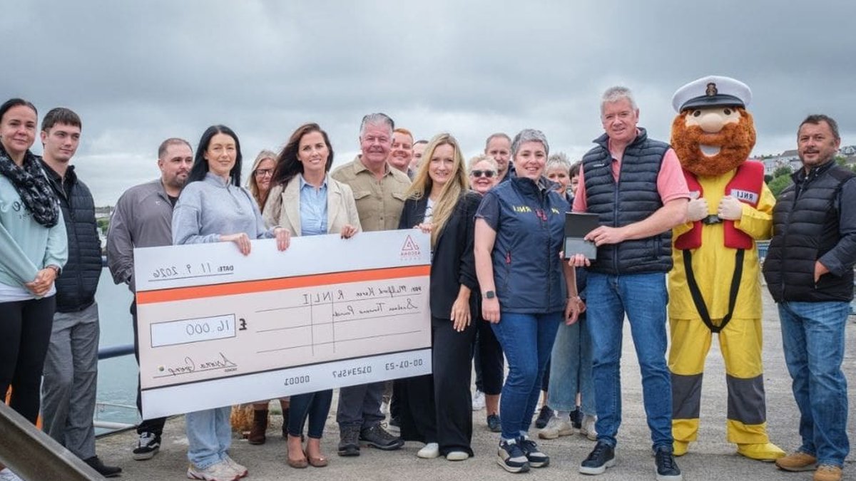 Ascona Group donates 16000 to RNLI crews Ascona Group donates 16000 to RNLI crews - rnli donation