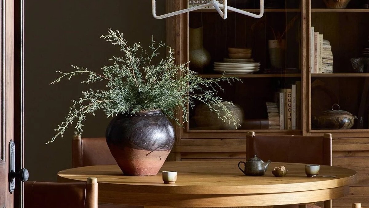 Homeowners Adopt Warmer Hues and Natural Textures