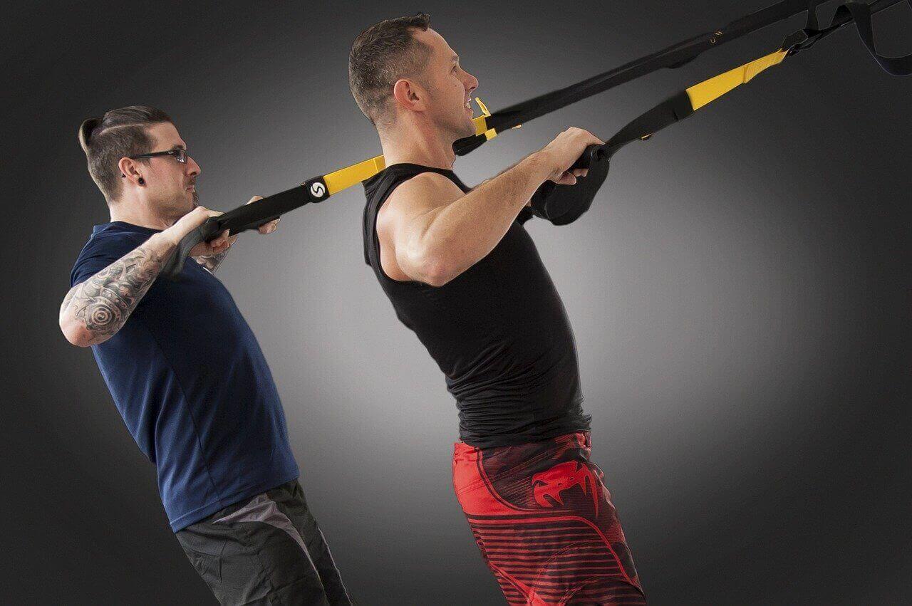 5 beneficios físicos del TRX o entrenamiento por suspensión