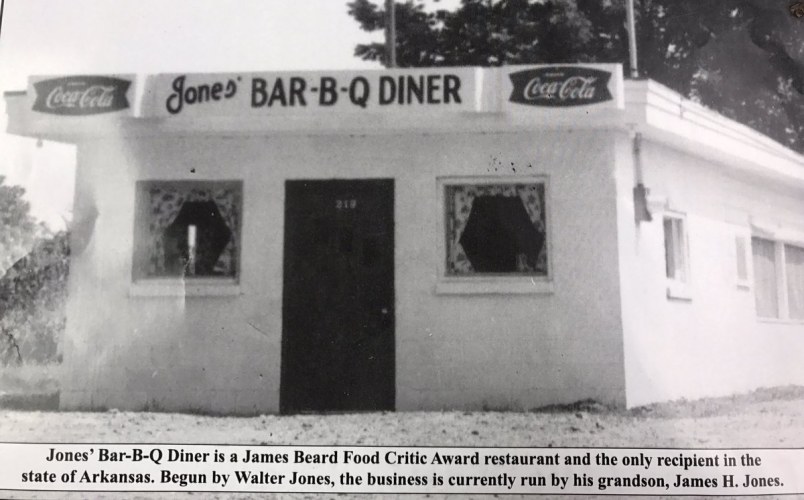 Jones Bar-B-Q Diner