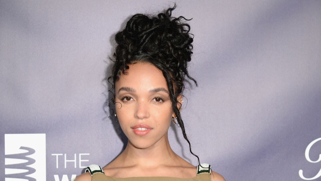 Fka Twigs Helps Launch Gofundme For Sex Workers Opens Up About Having