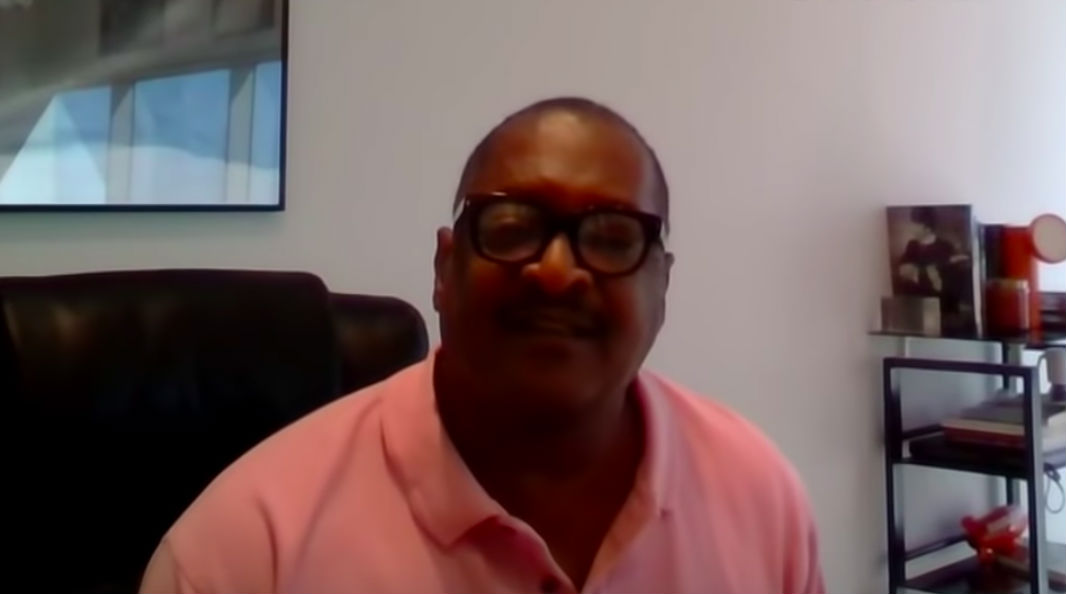 Mathew Knowles Explains Why He Let Destiny's Child Work With R. Kelly