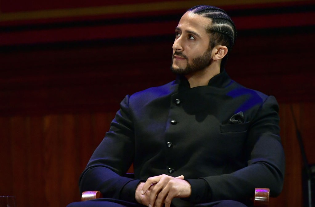 Nike debuts Colin Kaepernick 'Icon' jersey; Sells out within hours