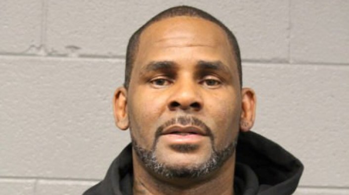 R. Kelly's Bond Set At $1 Million After Being Charged With 10 Counts Of Sex Abuse