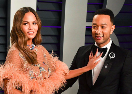 Chrissy Teigen Calls Out Media Outlets Who Ask John Legend How He 'Deals With' Her