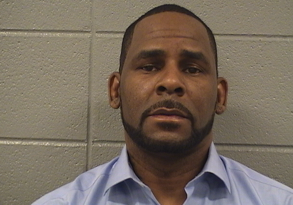 R. Kelly Being Accused Of Molesting 13-Year-Old Girl In Detroit And Later Giving Her Herpes