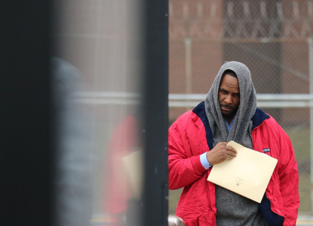 R. Kelly Released From Jail, Child Support Paid By Anonymous Benefactor