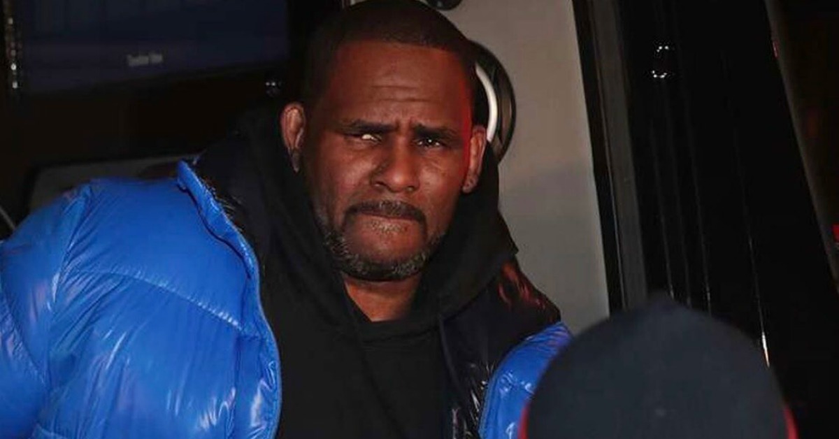 R. Kelly's Mind Might Tell Him No But His Bank Account Is Saying Hell No Because He's Broke