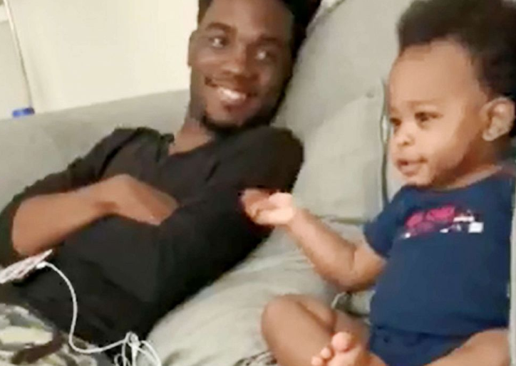 This Dad Having A Full-Fledged Conversation With His Toddler Over A TV Show Is The Cutest Thing On The Internet