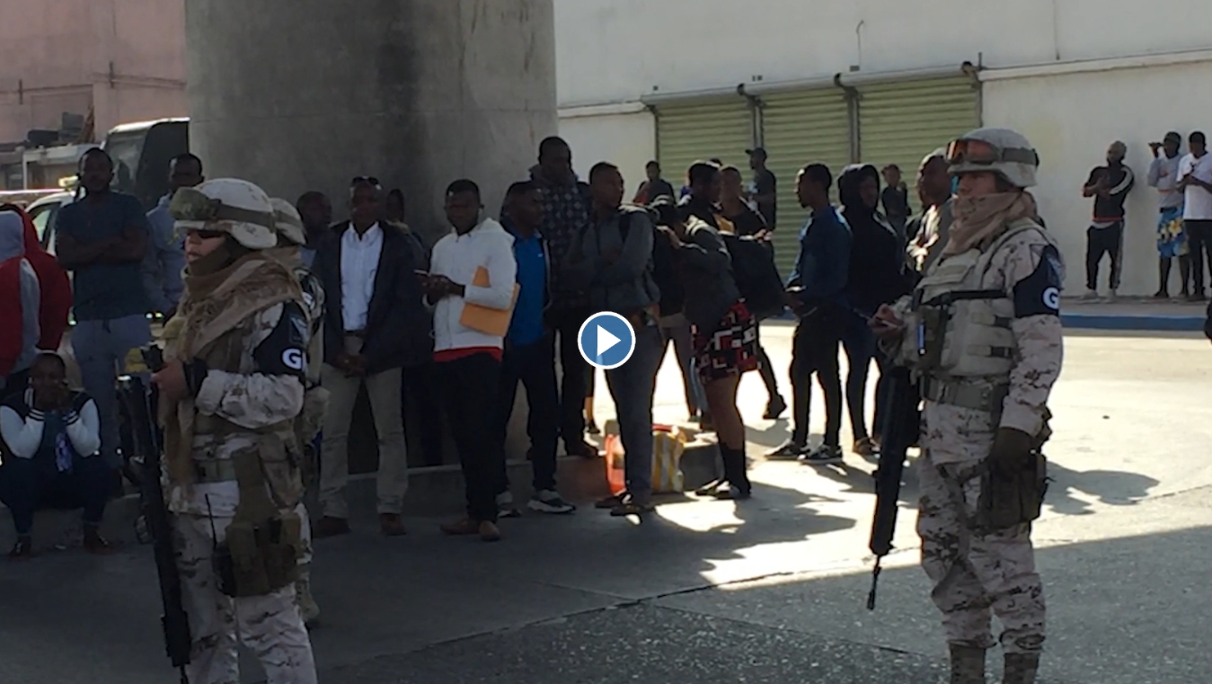 Cameroonian Migrants Protest At Tijuana Border For Being Ignored For Transport To U.S.