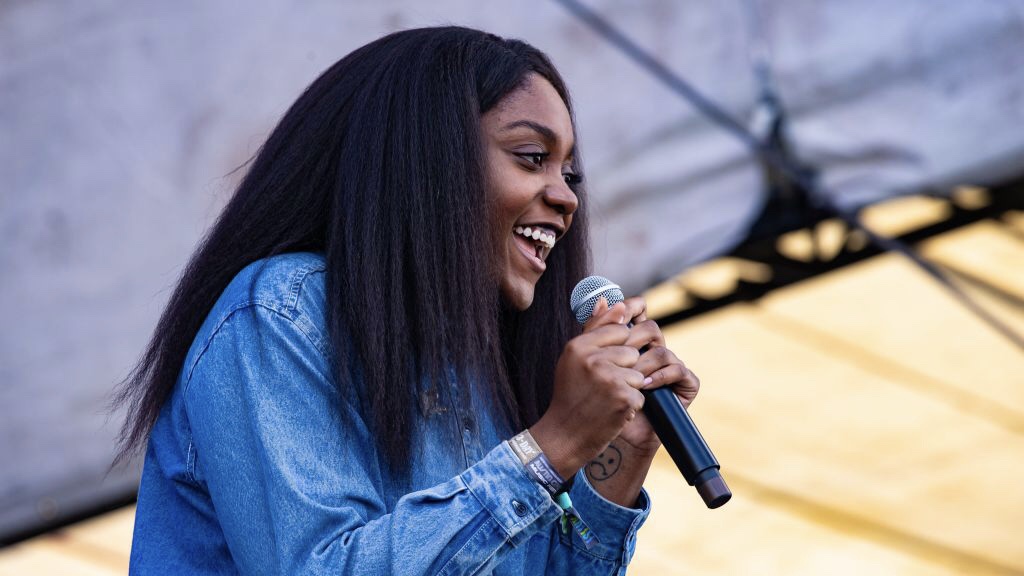 Chicago Rapper Noname Launches Book Club To Celebrate Writers Of Color