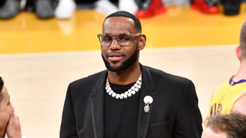 Folks Defend LeBron James After He Was Criticized For Being Jolly AF When His Son's Team Scored During A Basketball Game