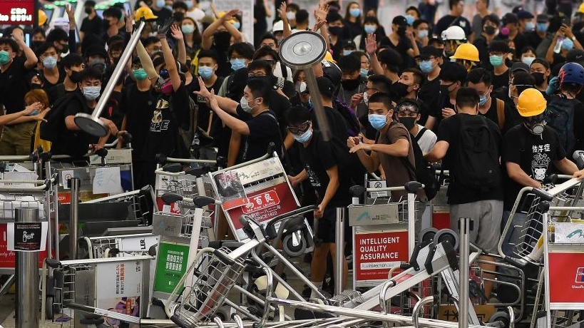 Violence Increases In Hong Kong Airport As Police Attack Pro-Democracy Protestors