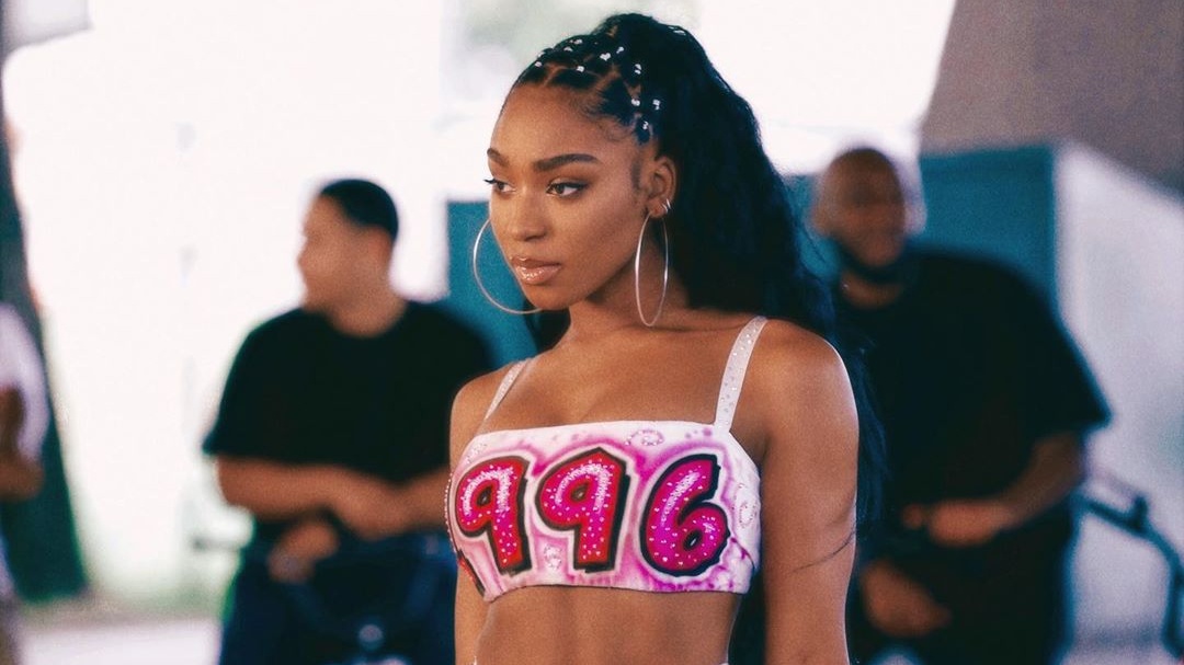 That Mind-Blowing Move Normani Did In The 'Motivation' Video Has Twitter Trying To Bounce Basketballs Off Their Booty