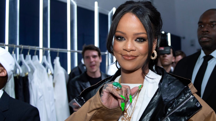 Even Fenty Beauty Had To Applaud This Customer's Clever Way To 'Rihpurpose' Their Makeup Container