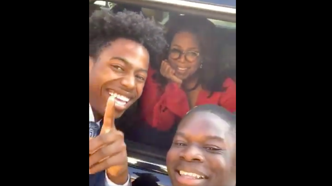 'That's Me In Your Cracked Phone': Oprah Surprises Morehouse Student With A Gift After Shading Him During A Selfie