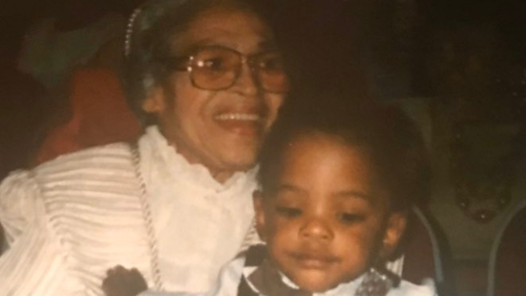 A Twitter User Casually Posted A Photo Of His Younger Self Being Held By Rosa Parks Like It Wasn't Rosa Parks