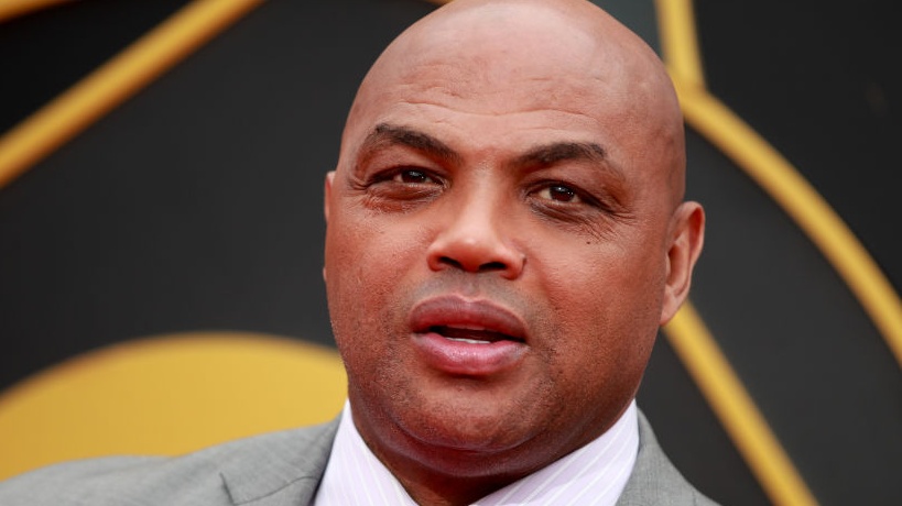 Charles Barkley Apologizes After Telling Female Reporter 'I Don't Hit Women, But If I Did, I'd Hit You'