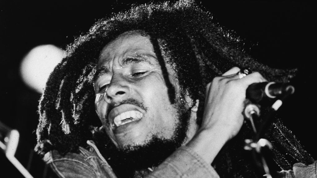 7 Bob Marley Quotes That Make Us Feel Alright