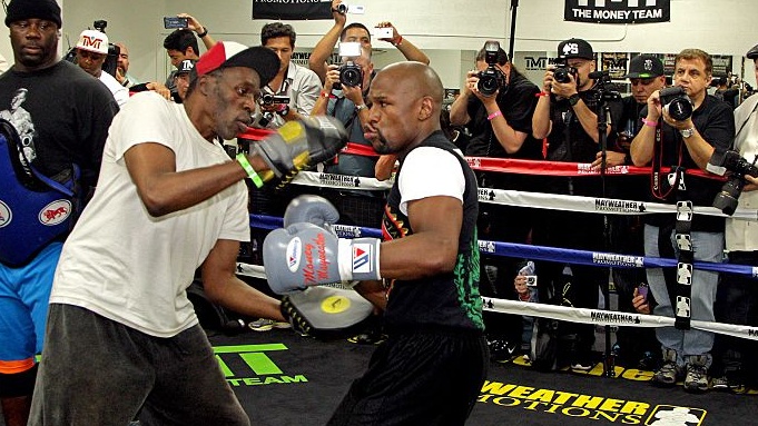 Roger Mayweather, Uncle And Trainer For Floyd, Dies At 58