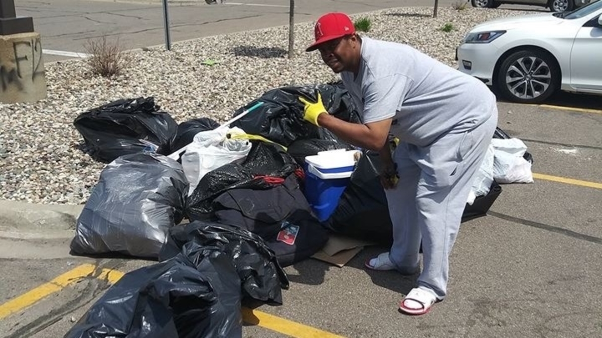 Black Residents Clean Minneapolis Streets As Another Form Of Peaceful Protest