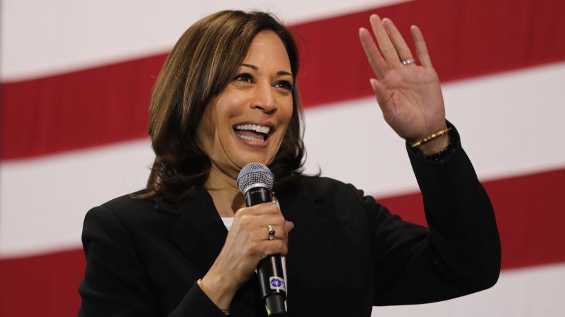 Comically Specific Donations From AKAs Began Flooding In After Kamala Harris' VP Nomination