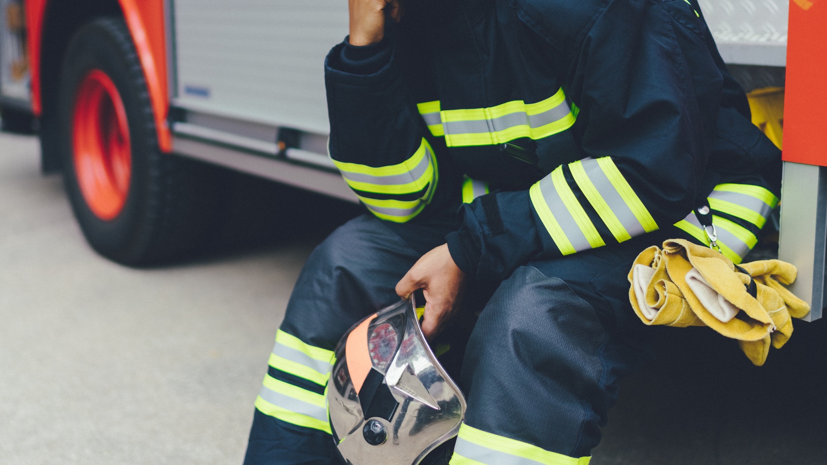 Teenage EMT Saves 5-Year-Old Girl From Drowning By Performing CPR