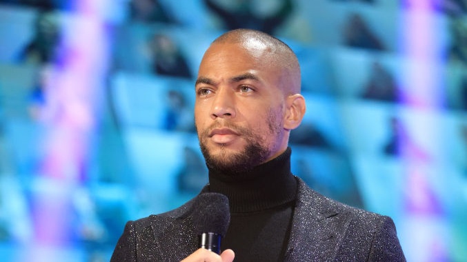 'Insecure' Actor Kendrick Sampson Shares Video Of Colombian Cop Assaulting And Pulling A Gun On Him