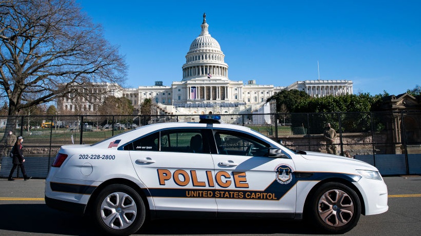 Capitol Hill's Cannon Tunnel Filled With Letters In Support Of The Cops Who Did Fight Back Against Insurgents