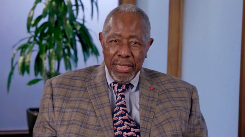 Medical Experts Call BS On Anti-Vaccinators Attempts To Blame COVID Vaccine As Cause Of Hank Aaron's Death