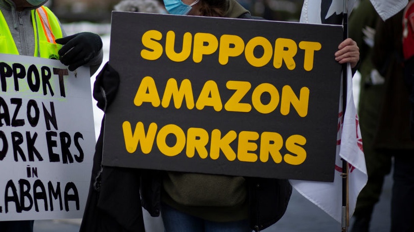 Black Amazon Employee Sues Former Bosses, Alleges Sexual Harassment, Says One Yanked Her Braids