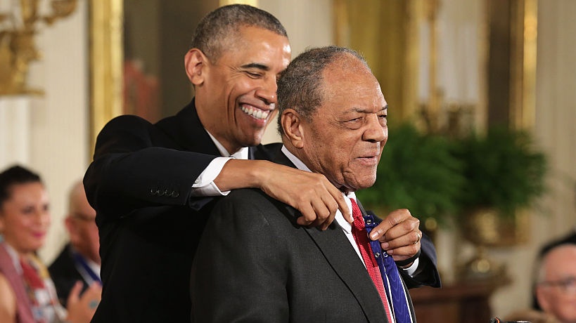 Obama Honors Baseball Legend Willie Mays On His 90th Birthday