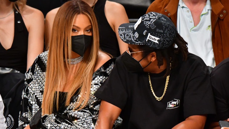 Tina Knowles-Lawson Breaks Down Why Jay-Z Has A Thing For Rubbing Beyoncè's Leg And It's The Motherly Wisdom We Needed