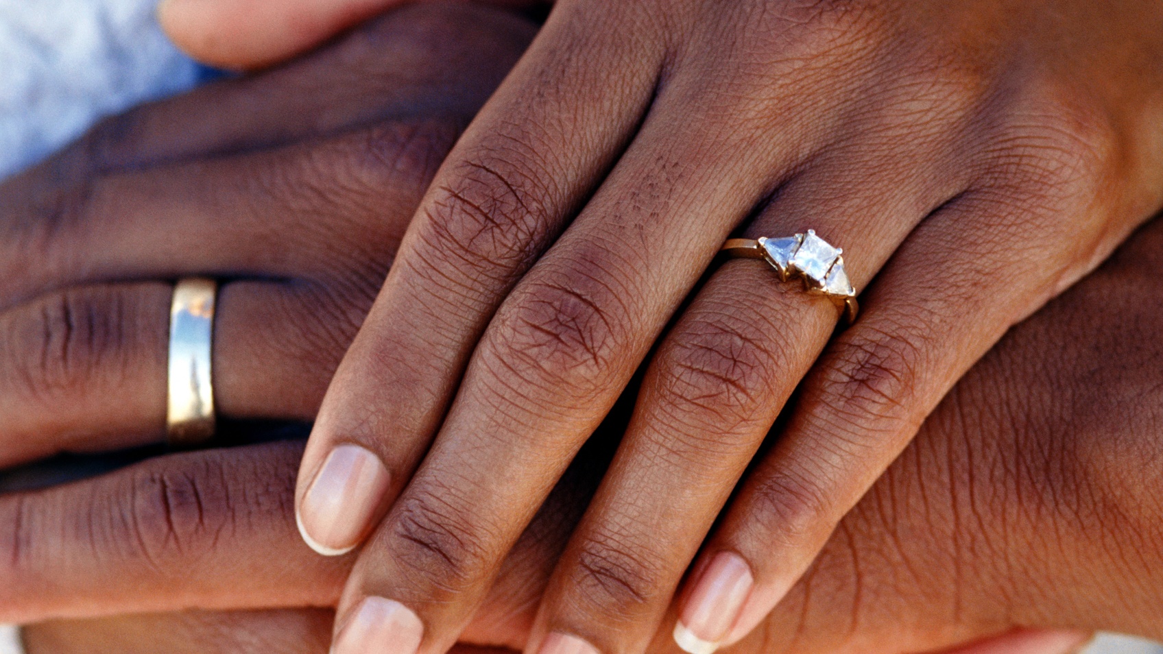 Husband, With Aid Of Hospital Staff, Surprises ICU Patient With Vow Renewal Ceremony