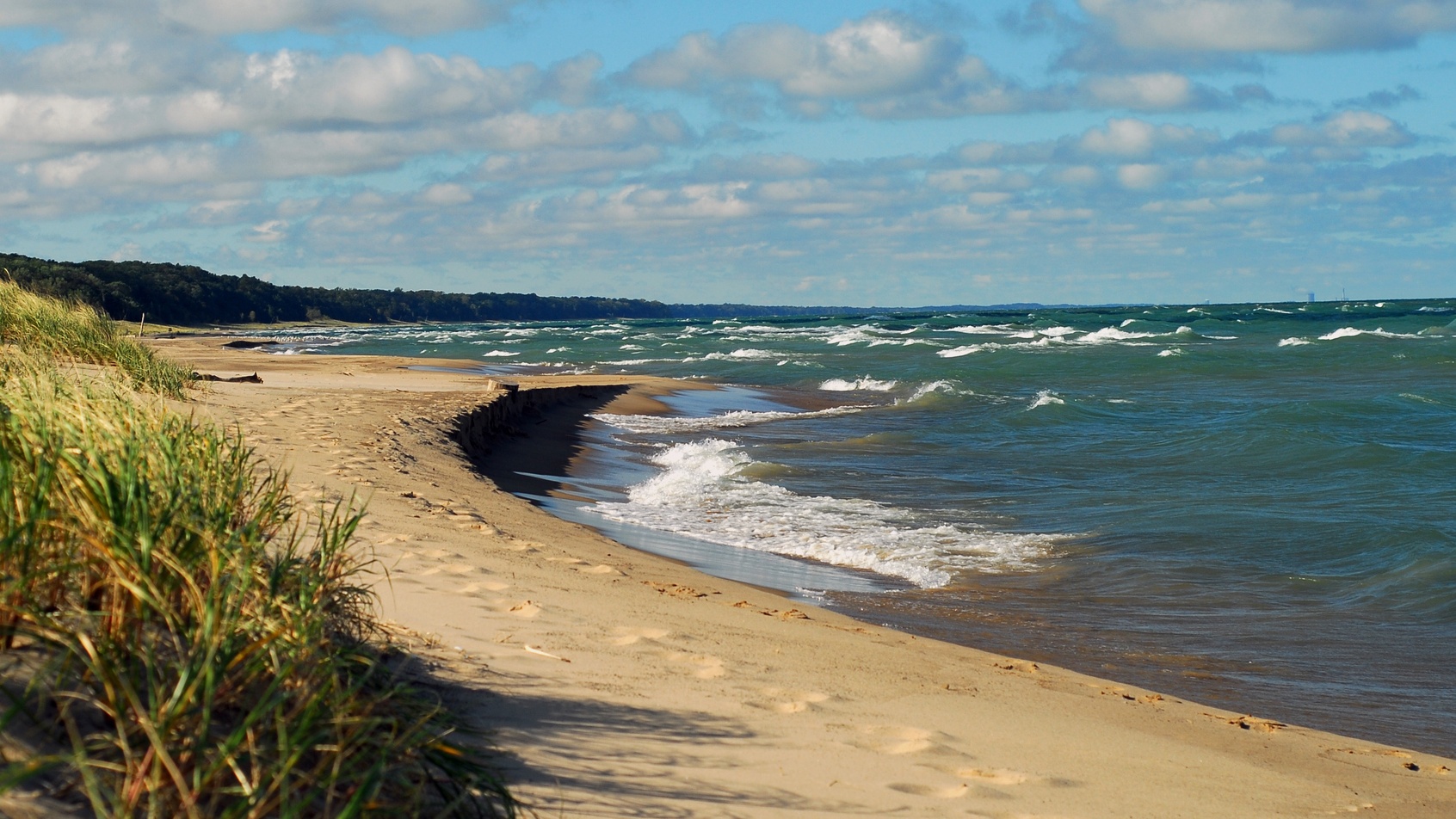 Grandmother Of College Student Who Drowned In Lake Michigan Says Her Granddaughter ‘Would Never Go Near The Water’