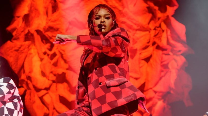 Teyana Taylor Stops Los Angeles Concert To Check On Fan's Well-Being Following Tragedy At Astroworld