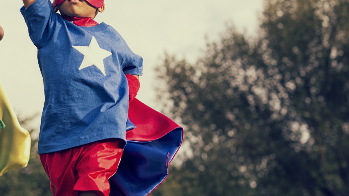 Adorable Video Shows 2-Year-Old Sprinting Through Hospital With Superhero Cape During Last Chemo Session